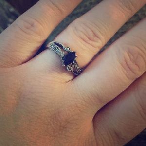 Avon Jewelry - Avon Faceted Onyx Sterling Silver Ring Avon Jewelry - Avon Faceted Onyx Sterling Silver Ring